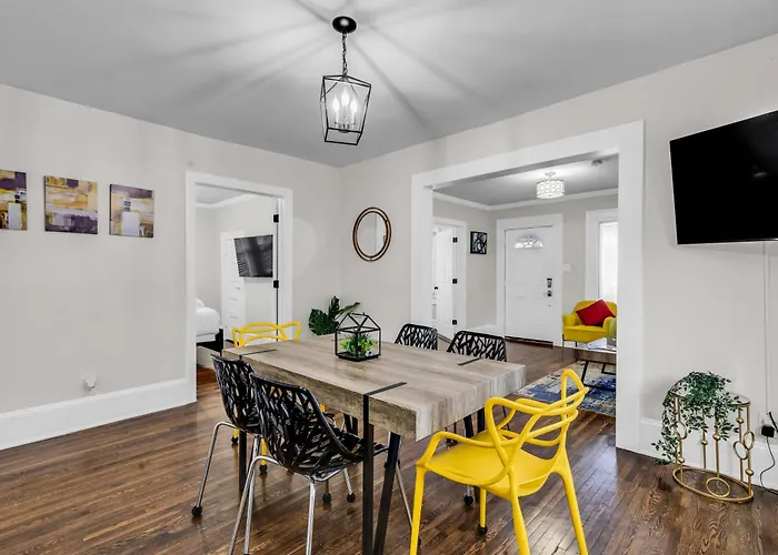 Charlotte Luxury Home Noda
